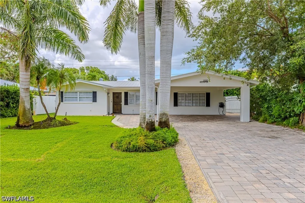 1300 Hilltop Drive Naples FL 34103