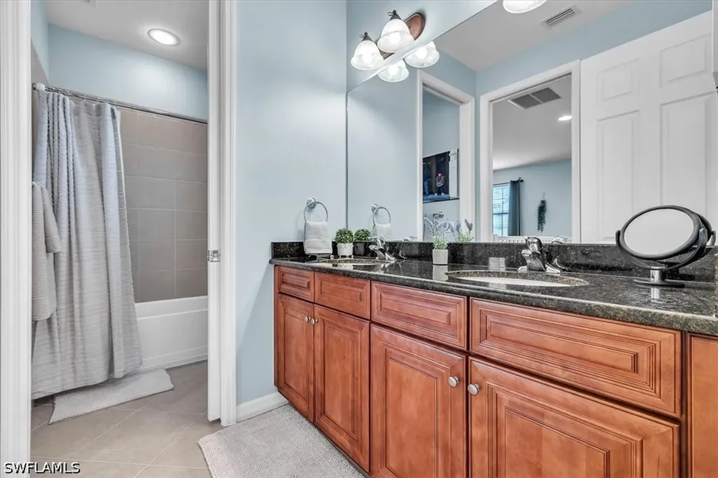 8957 Malibu Street Naples FL 34113
