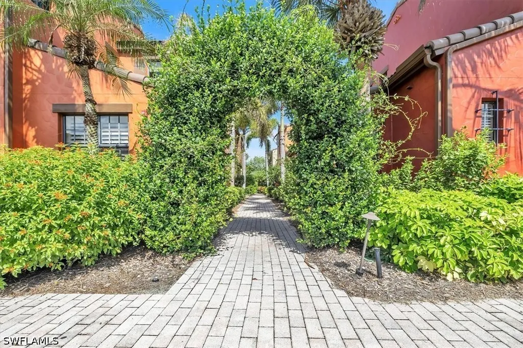 8957 Malibu Street Naples FL 34113
