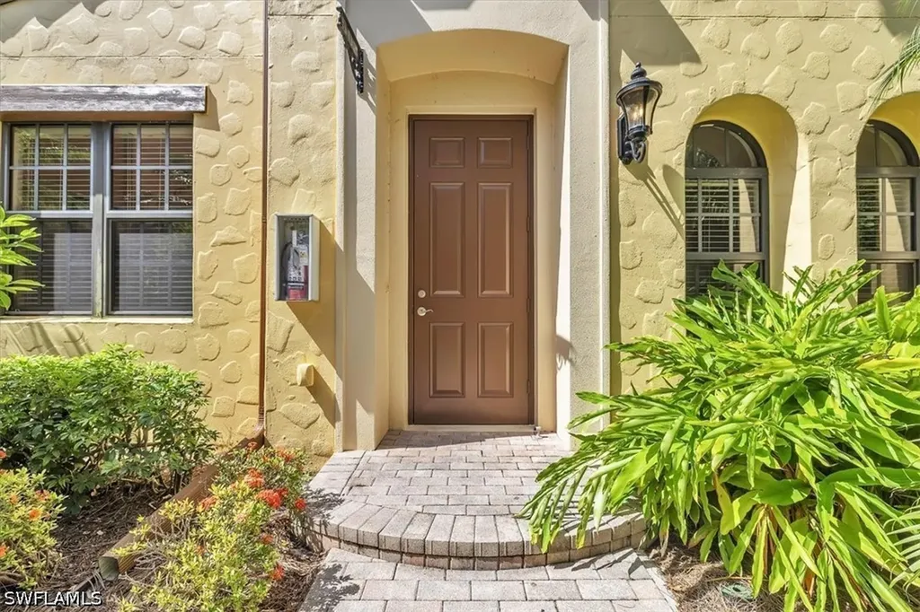 8957 Malibu Street Naples FL 34113