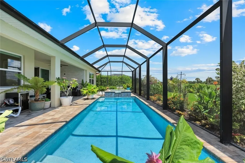 18725 Lake Hammock Drive Naples FL 34114