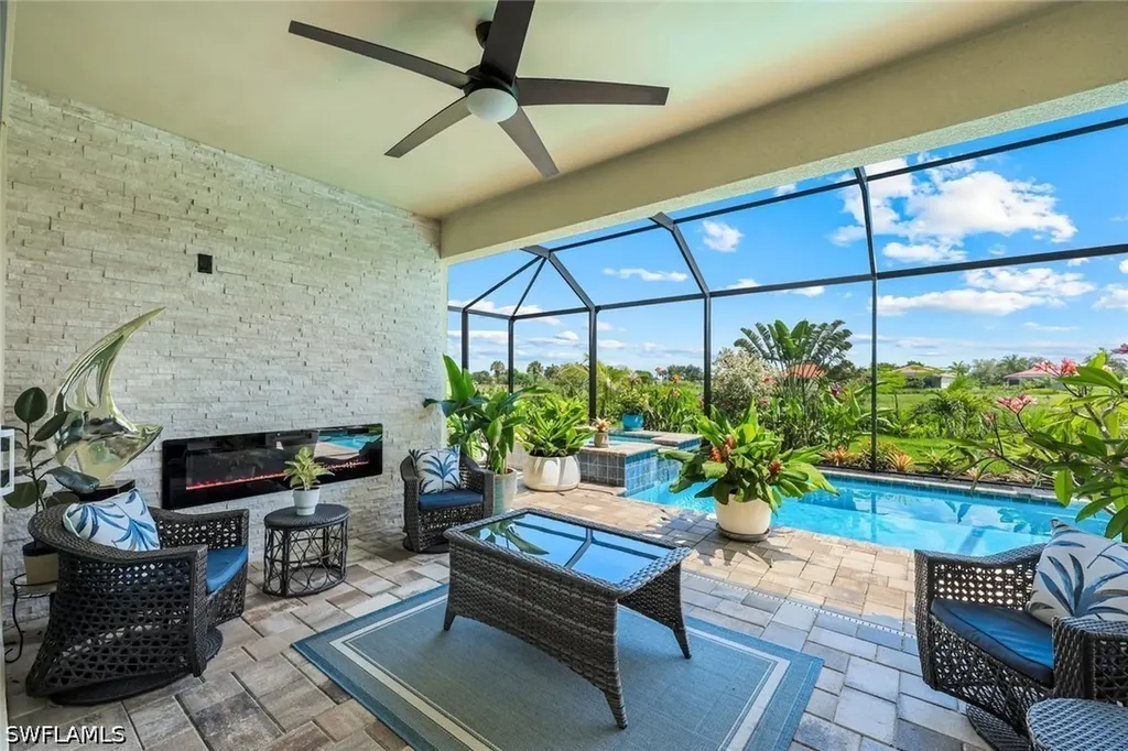 18725 Lake Hammock Drive Naples FL 34114