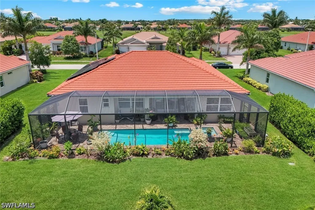 18725 Lake Hammock Drive Naples FL 34114