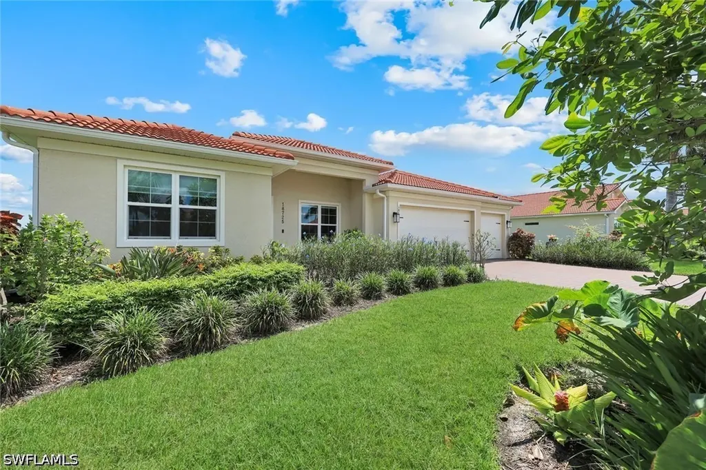 18725 Lake Hammock Drive Naples FL 34114