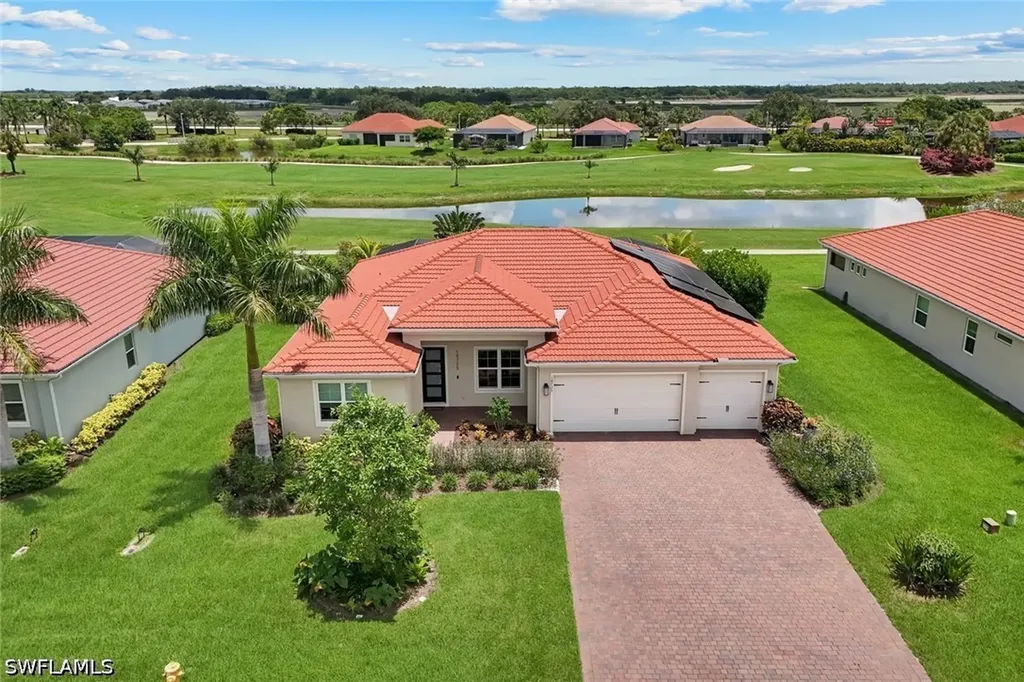 18725 Lake Hammock Drive Naples FL 34114