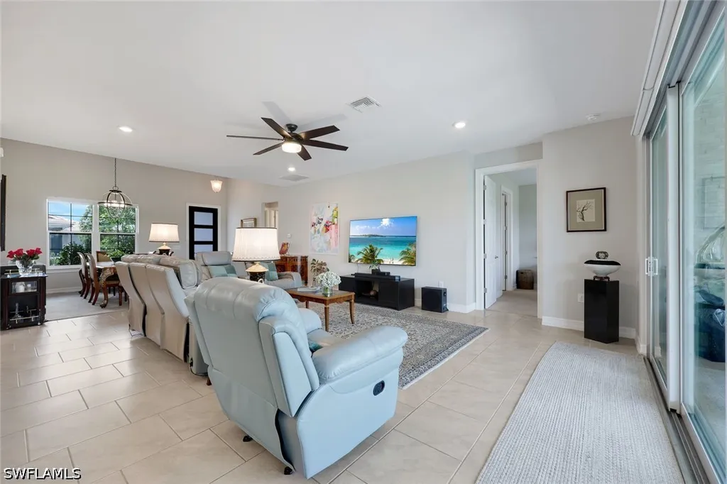 18725 Lake Hammock Drive Naples FL 34114