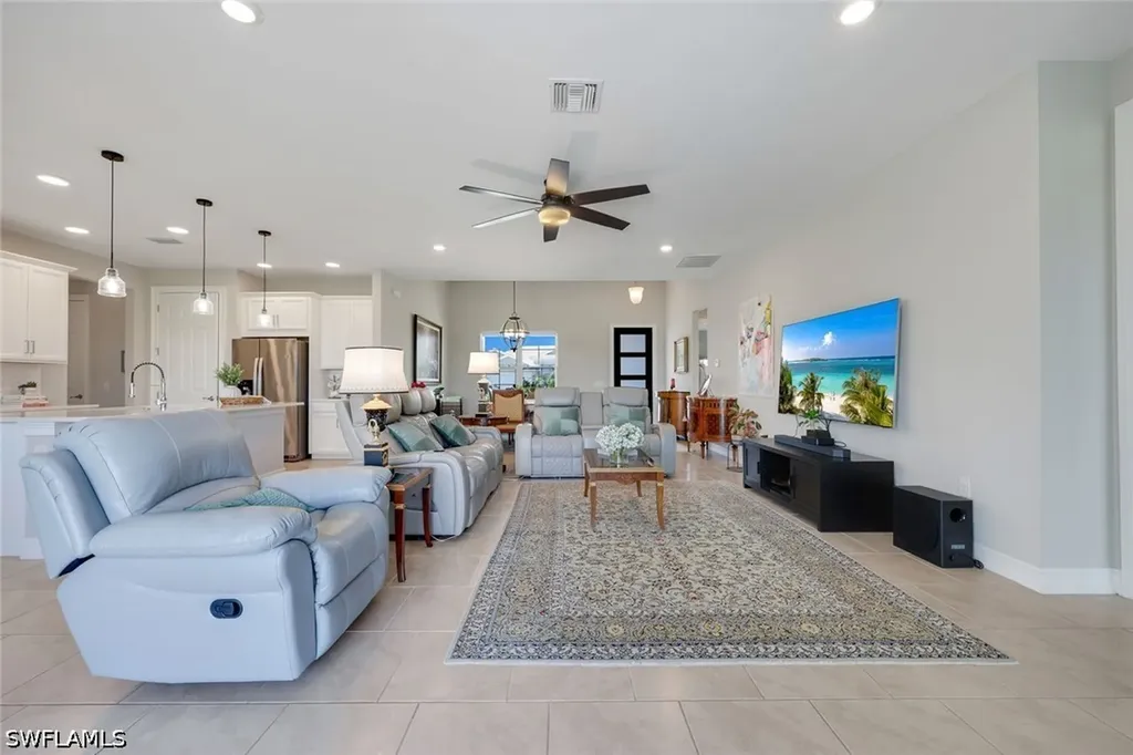 18725 Lake Hammock Drive Naples FL 34114