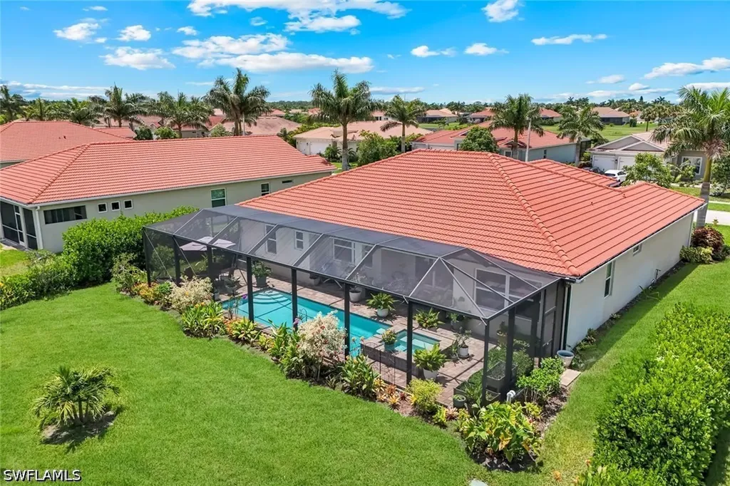 18725 Lake Hammock Drive Naples FL 34114