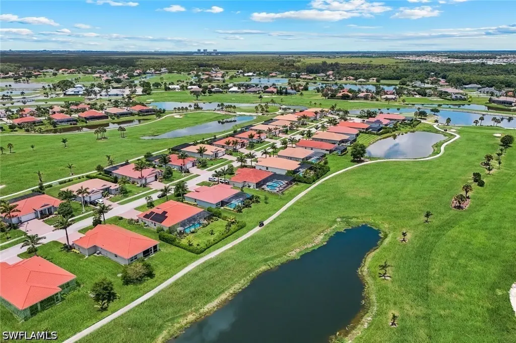 18725 Lake Hammock Drive Naples FL 34114