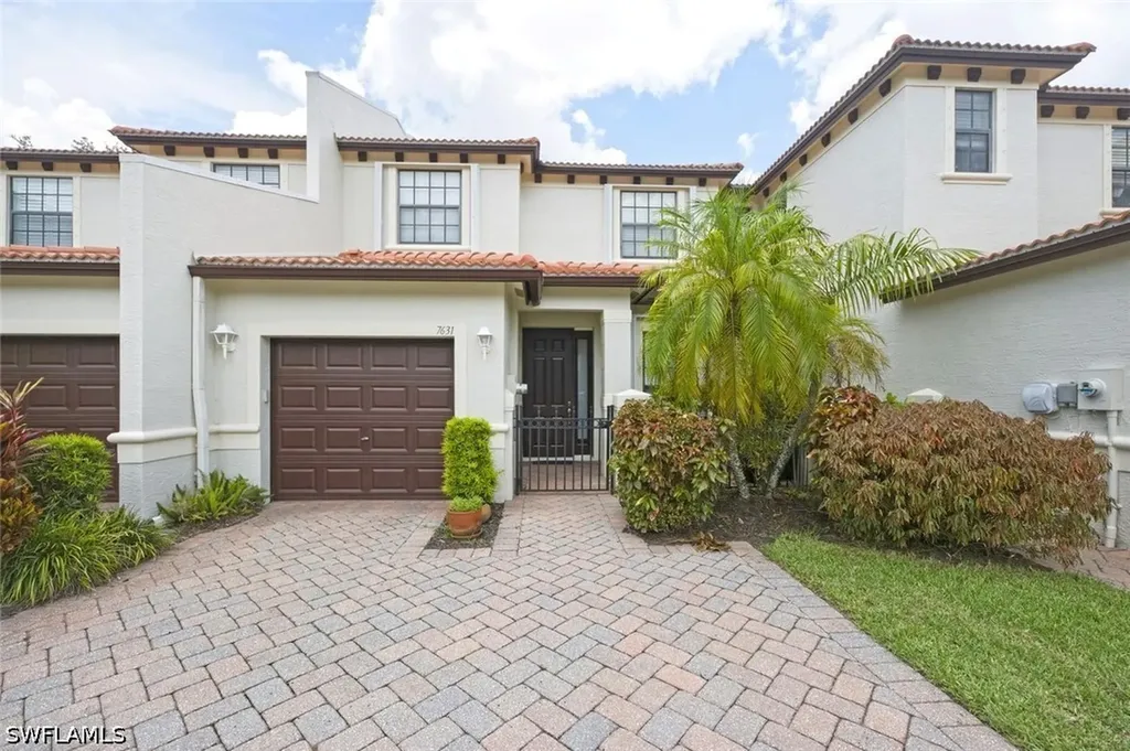 7631 Bristol Circle Naples FL 34120