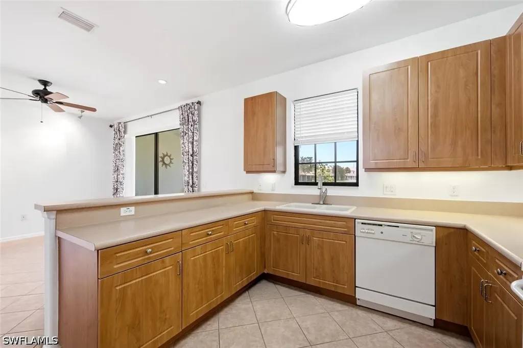 7631 Bristol Circle Naples FL 34120