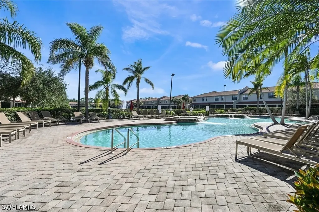 7631 Bristol Circle Naples FL 34120