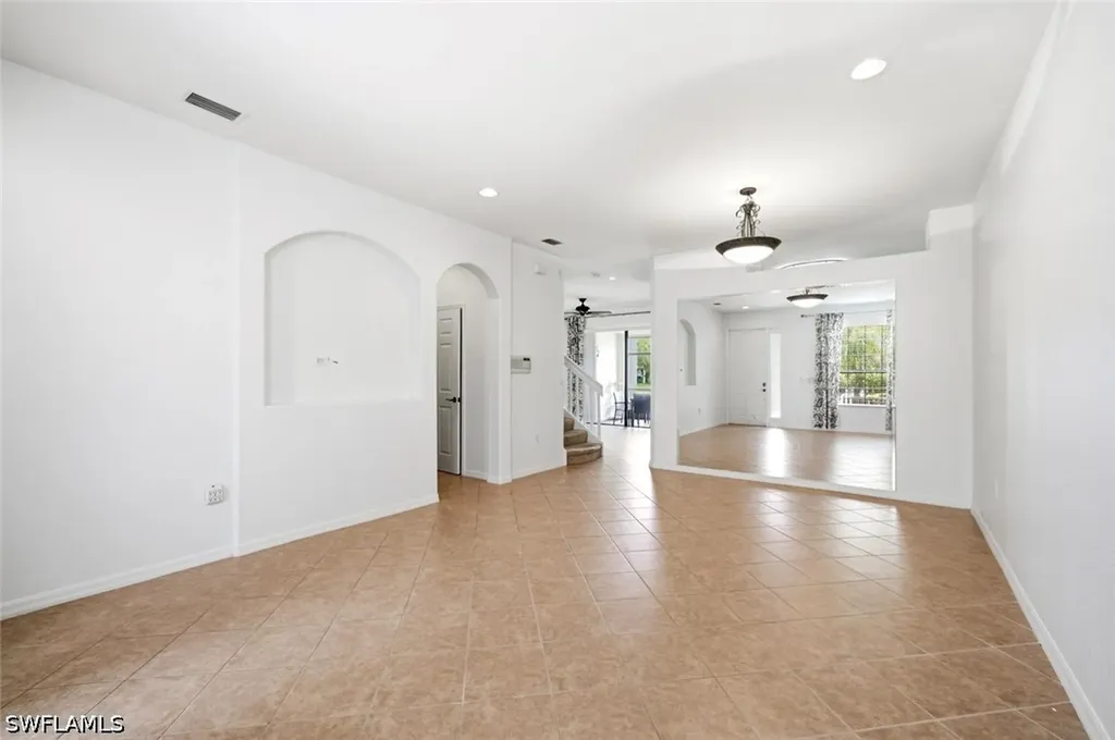 7631 Bristol Circle Naples FL 34120
