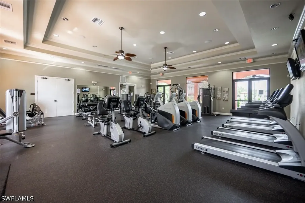 7631 Bristol Circle Naples FL 34120