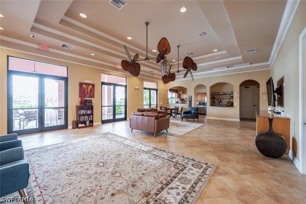 7631 Bristol Circle Naples FL 34120