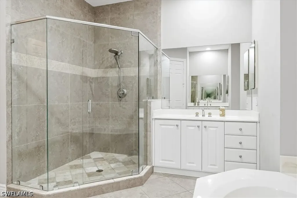 3695 Montreux Lane Naples FL 34114