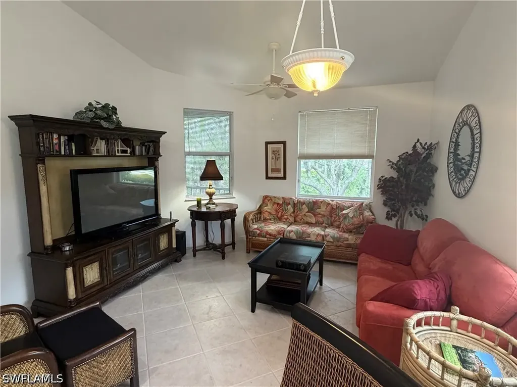 1305 Mariposa Circle Naples FL 34105