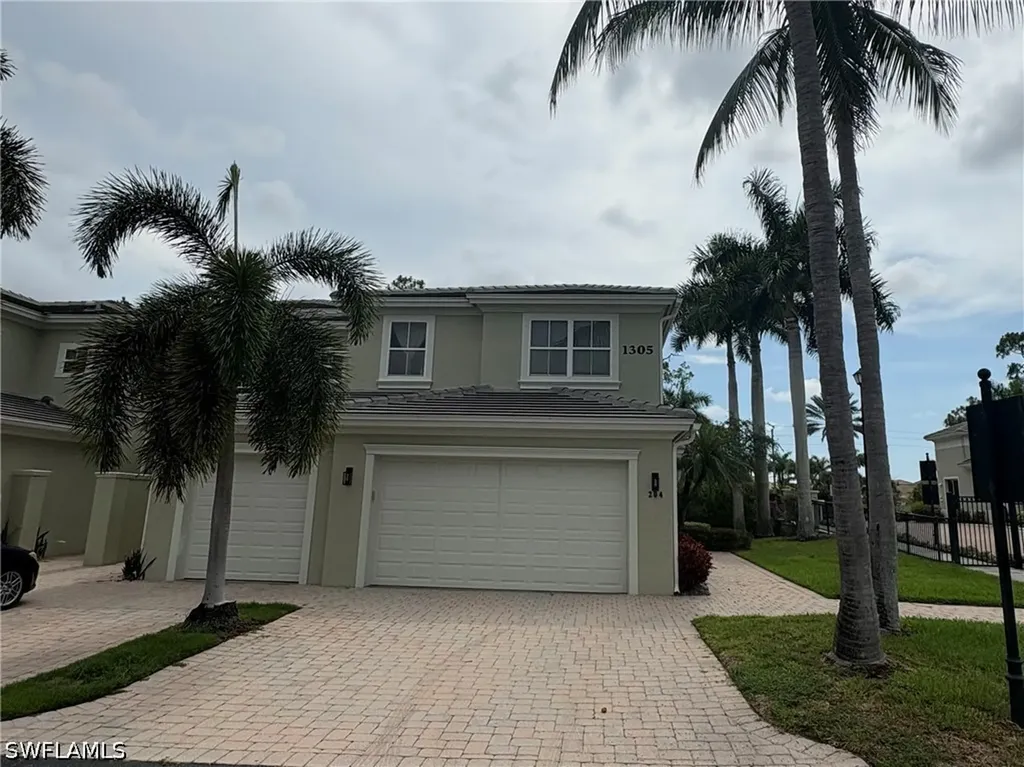 1305 Mariposa Circle Naples FL 34105