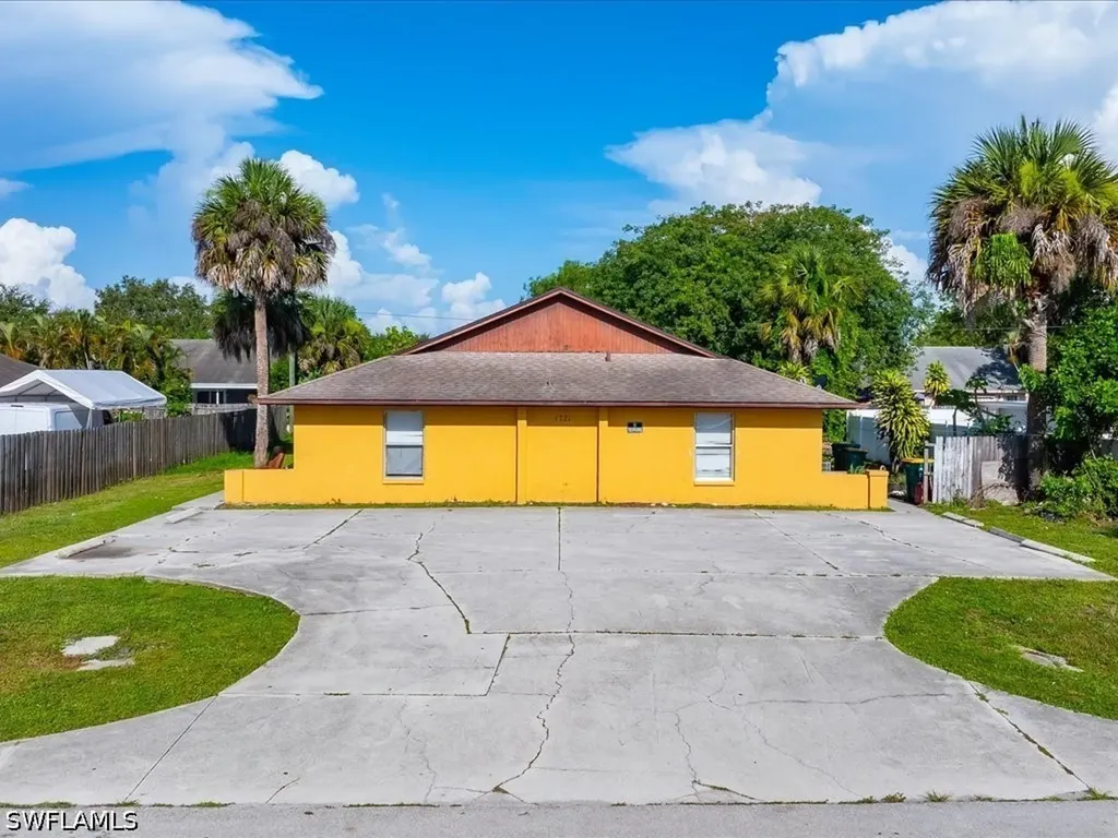 1721 46th Terrace SW Naples FL 34116
