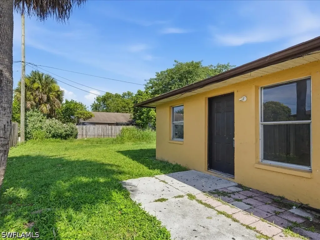 1721 46th Terrace SW Naples FL 34116