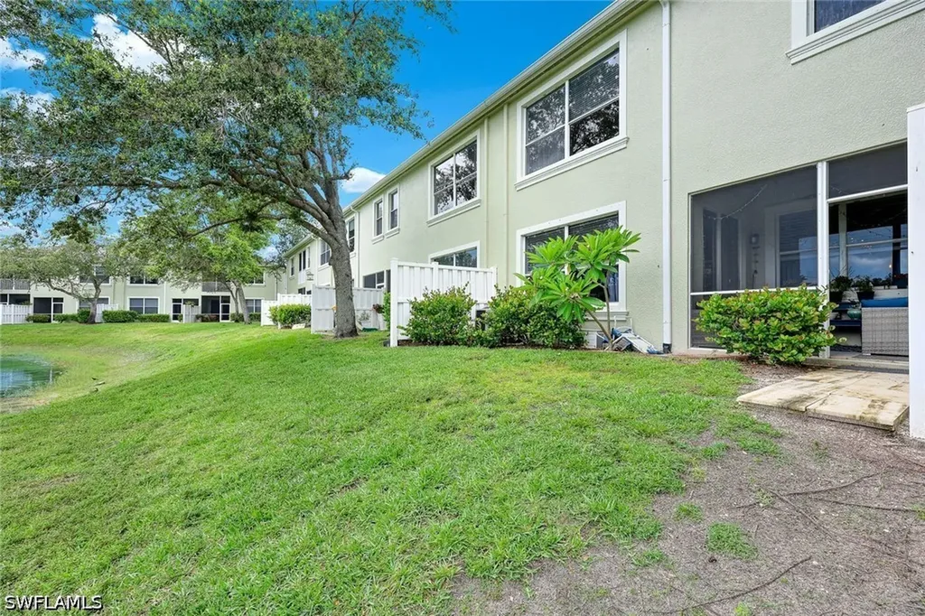 1430 Mariposa Circle Naples FL 34105