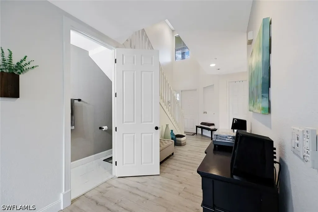 1430 Mariposa Circle Naples FL 34105