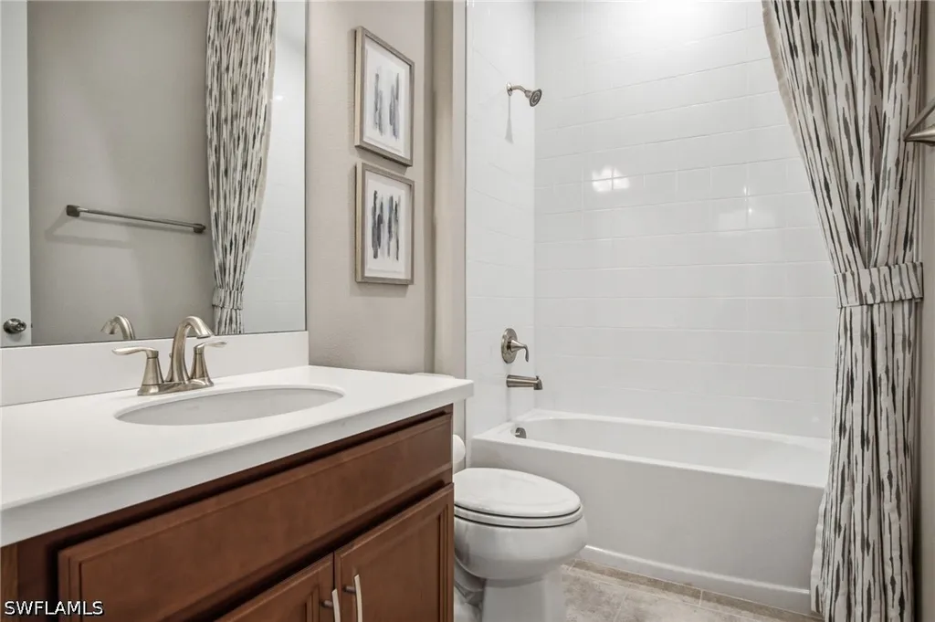 4578 Arboretum Circle Naples FL 34112