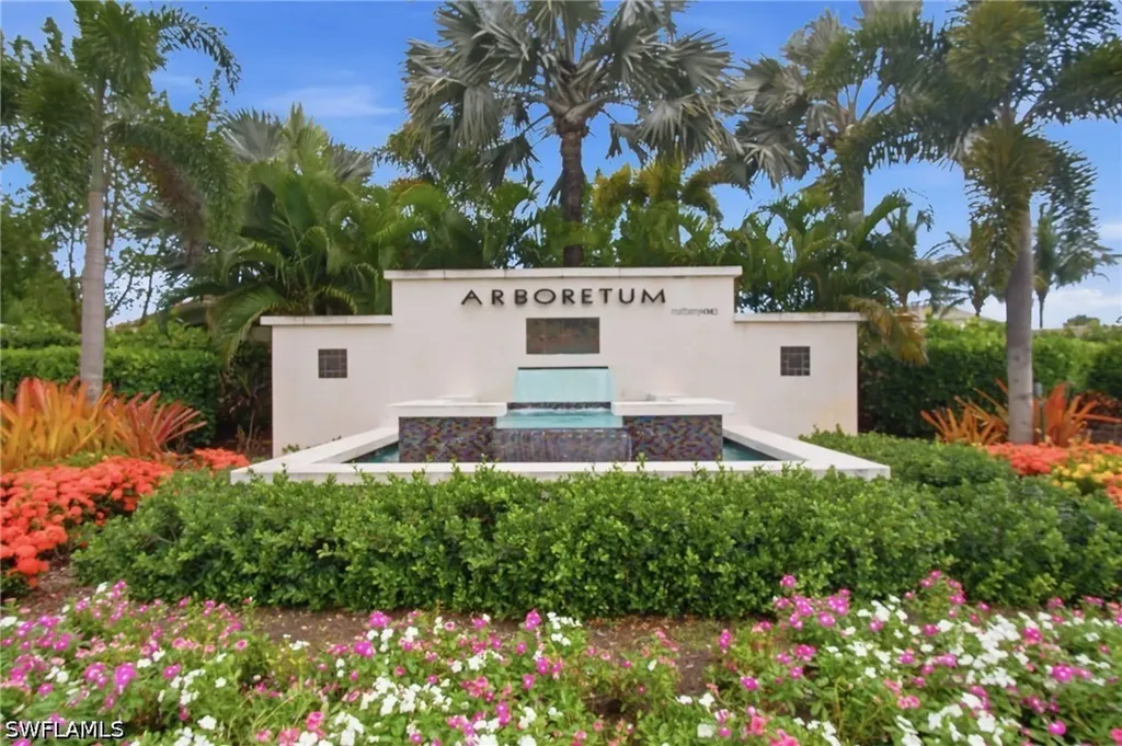 4578 Arboretum Circle Naples FL 34112