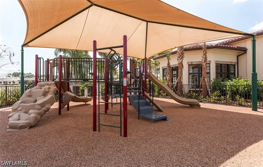9353 Glenforest Drive Naples FL 34120