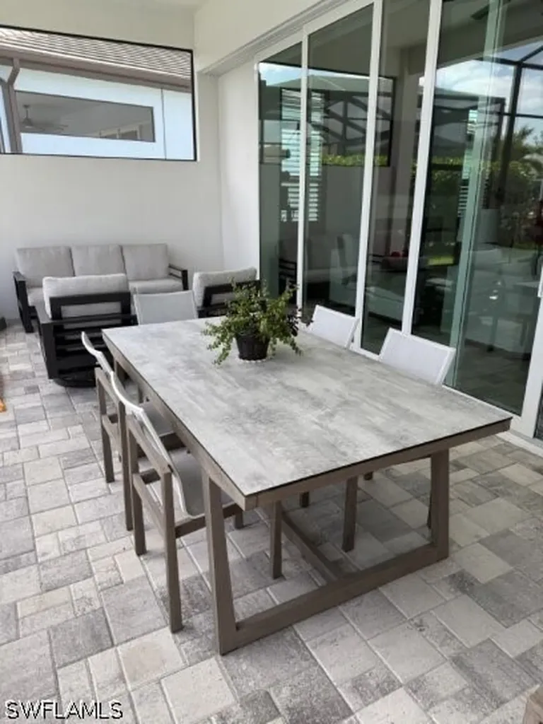 3725 Sapphire Cove Circle E Naples FL 34114