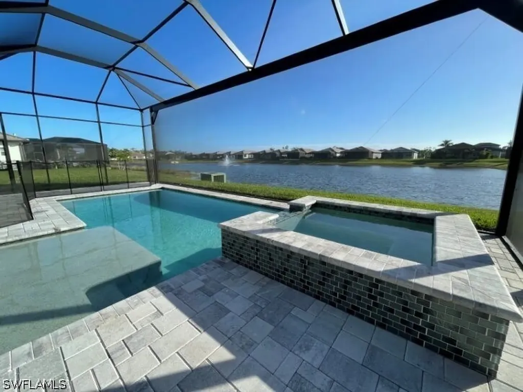 3725 Sapphire Cove Circle E Naples FL 34114