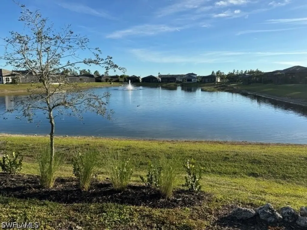 3725 Sapphire Cove Circle E Naples FL 34114