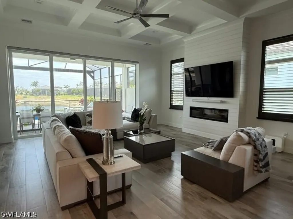 3725 Sapphire Cove Circle E Naples FL 34114