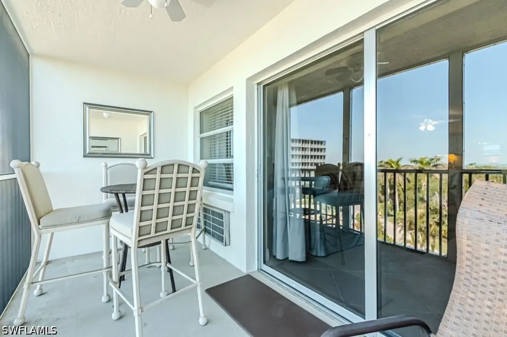 1 Bluebill Avenue Naples FL 34108