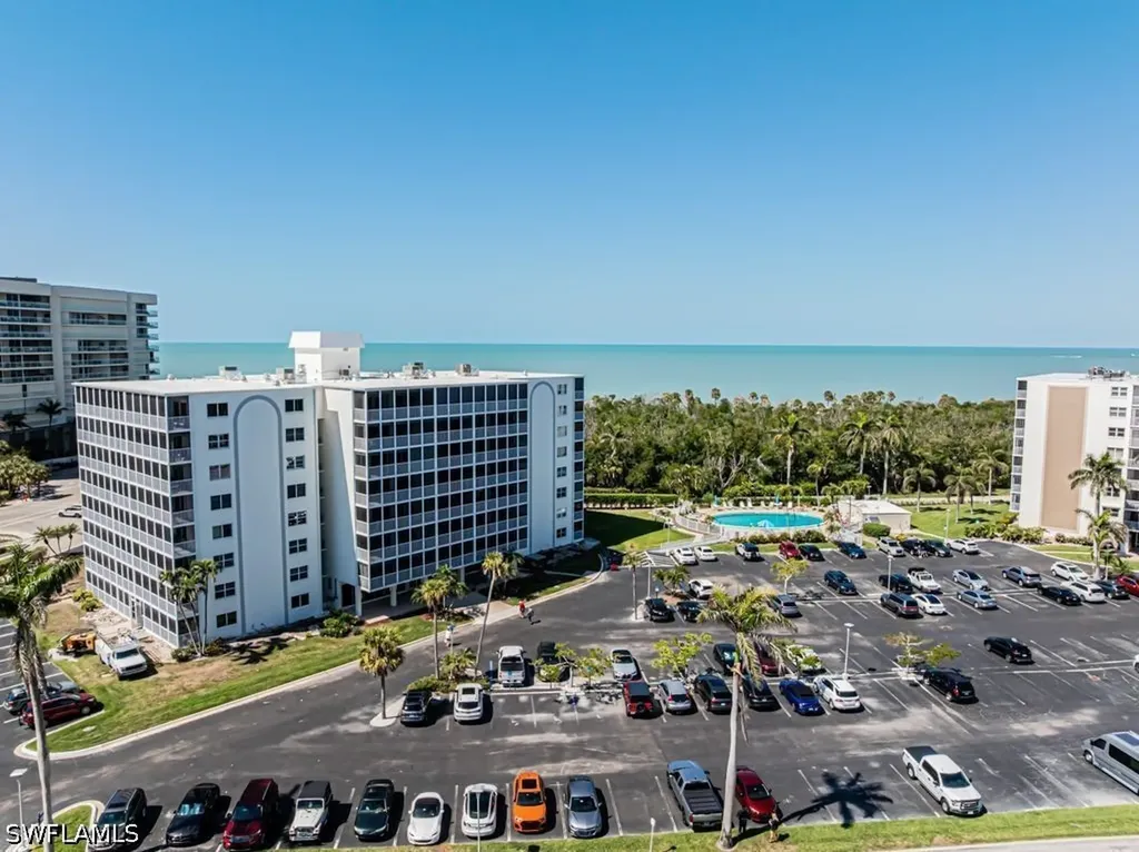 1 Bluebill Avenue Naples FL 34108