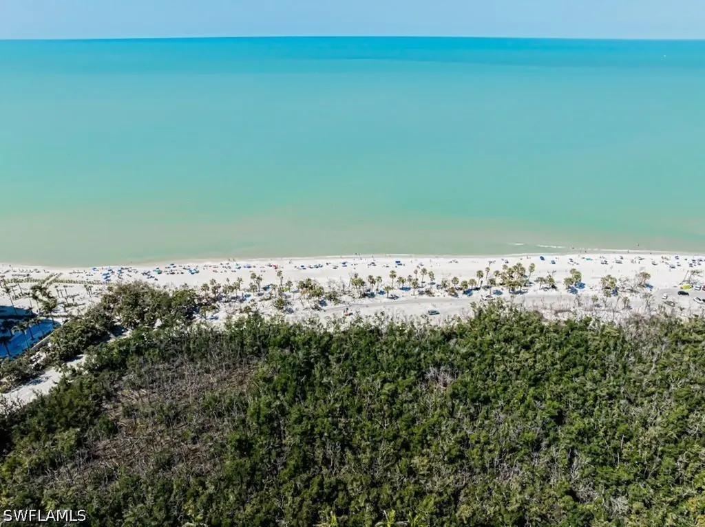 1 Bluebill Avenue Naples FL 34108