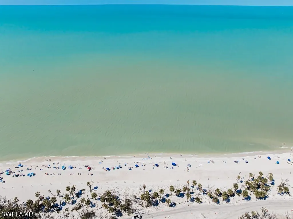 1 Bluebill Avenue Naples FL 34108