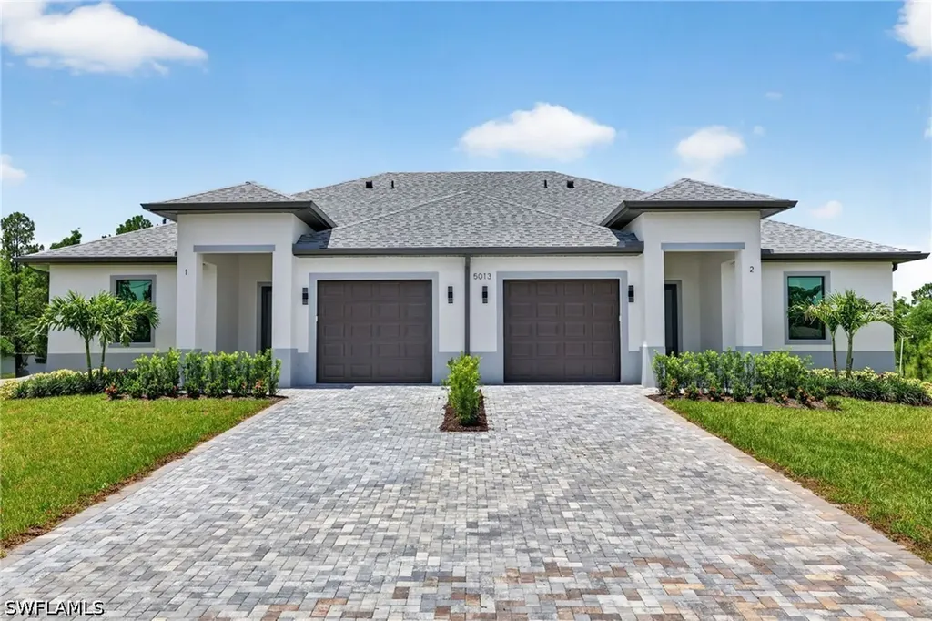 5013/5015 25th Street SW Lehigh Acres FL 33973