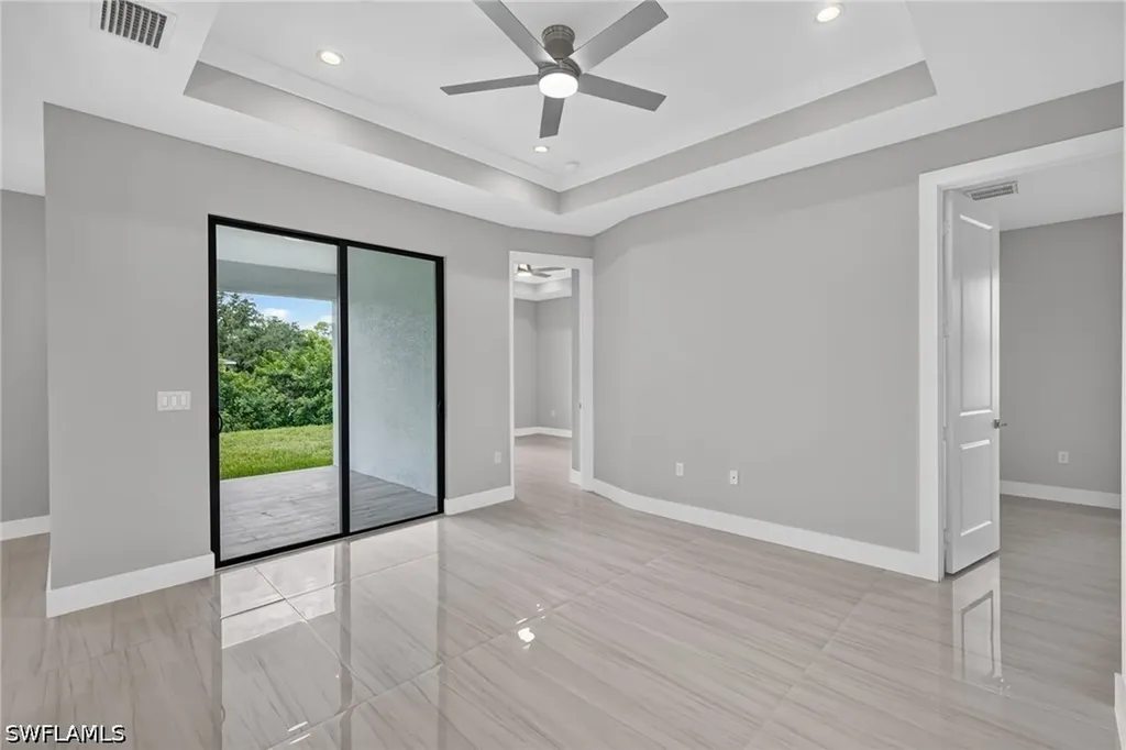 5013/5015 25th Street SW Lehigh Acres FL 33973