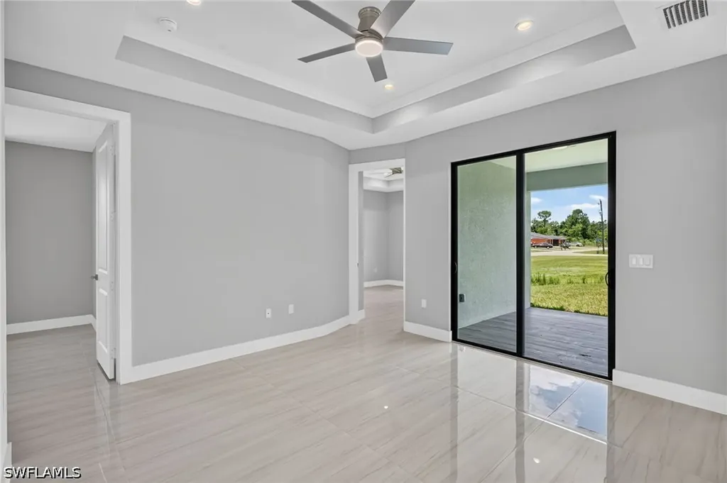 5013/5015 25th Street SW Lehigh Acres FL 33973