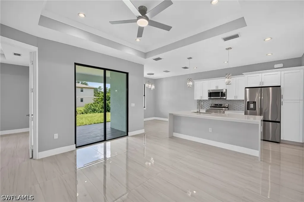 5013/5015 25th Street SW Lehigh Acres FL 33973
