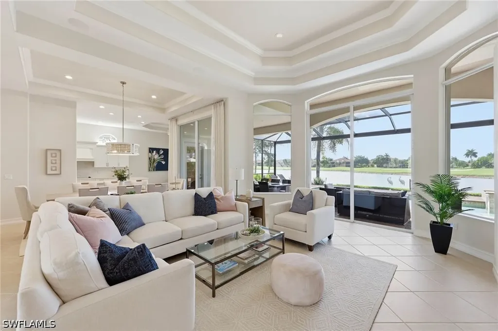 8950 Shenendoah Circle Naples FL 34113