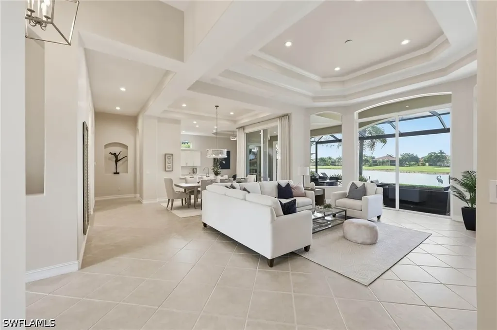 8950 Shenendoah Circle Naples FL 34113