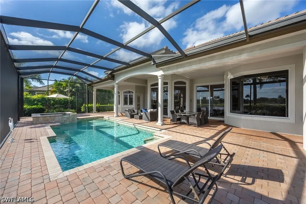 8950 Shenendoah Circle Naples FL 34113