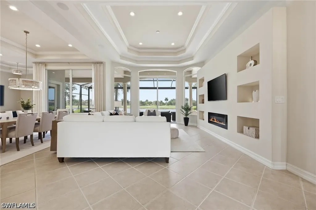 8950 Shenendoah Circle Naples FL 34113