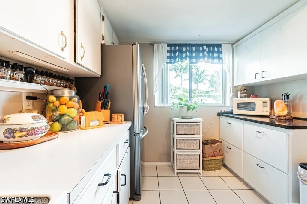 130 Cypress Way E Naples FL 34110