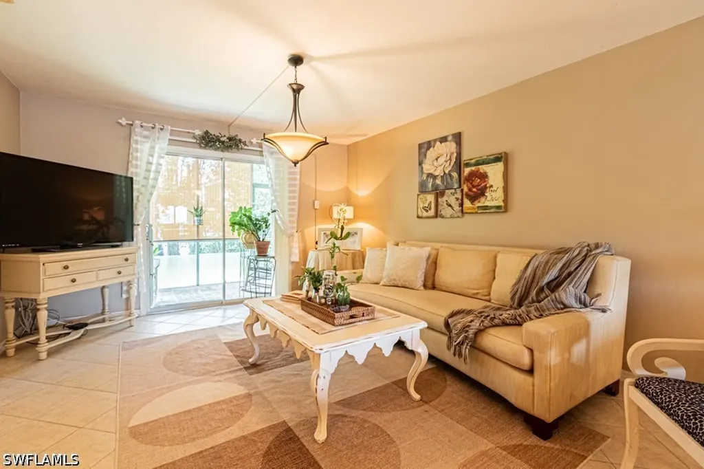 130 Cypress Way E Naples FL 34110
