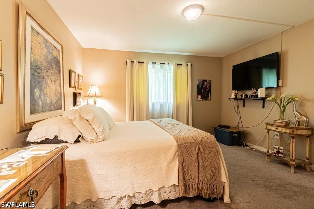130 Cypress Way E Naples FL 34110