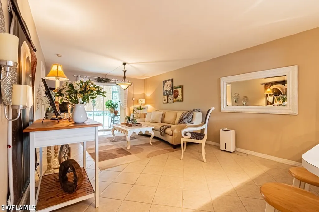 130 Cypress Way E Naples FL 34110