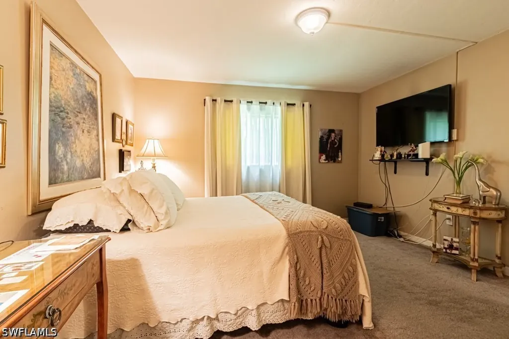 130 Cypress Way E Naples FL 34110